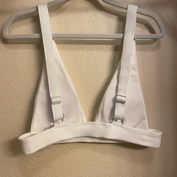 Shein Ribbed V Neck Bikini Top - Picture 3 of 4